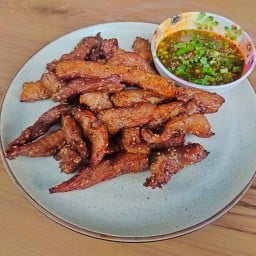 หมูแดดแจ่วหมากขาม จรัญสนิทวงศ์95/1