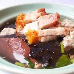 ต้มเลือดหมูตำลึง (ป้าผิน)