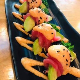 (413) ทูน่าอโวคาโดซอสไข่กุ้ง