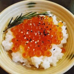 (615) ข้าวไข่แซลมอน