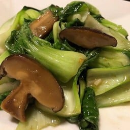 ผัดผักฮ่องเต้เห็ดหอม