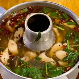 ต้มยำปลาน้ำโขง หม้อไฟ