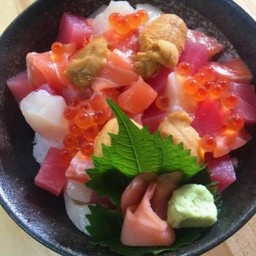 (624) ข้าว Hiso มั้ย แซลมอน,ไข่แซลมอน, ไข่หอยเม่น,ทูน่า