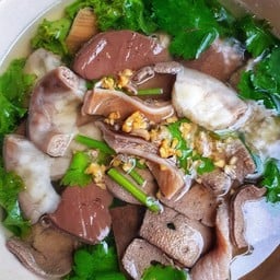 ต้มเลือดหมูเจ๊แอ้นท์รังสิต สาขา2