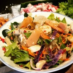 ร้านยำแซ่บ@ตีนสะพานกษัตราฝั่งขาเข้าเมือง