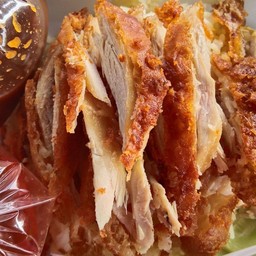 ข้าวมันไก่ทอดพิเศษ