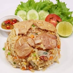 ข้าวผัดขี้เมารวมมิตร(กุนเชียง+หมูยอ+แหนม)