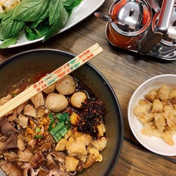 ป๊ะป๋า (ก๋วยเตี๋ยวเรือ)
