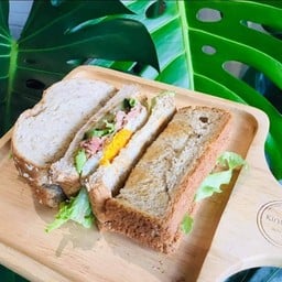 แซนวิชทูน่าไข่ดาว