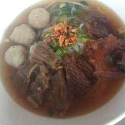 ข้าวขาหมูนายอ้วน-ก๋วยเตี๋ยวแชมป์-ก๋วยเตี๋ยวหมู-เครื่องดื่มน้ำสมุนไพร เลย