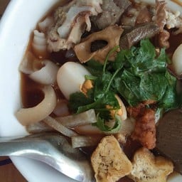 ก๋วยจั๊บ กระเพราะปลา