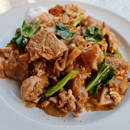 ผัดซีอิ๊วหมู