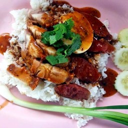 ข้าวหมูกรอบ