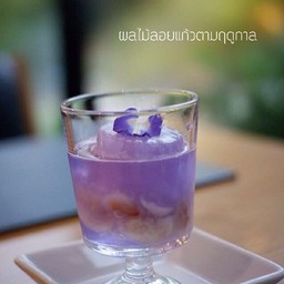 ผลไม้ลอยแก้ว(ตามฤดูกาล)