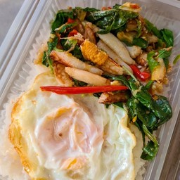 ข้าวผัดกะเพราปู+ไข่ดาว