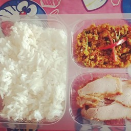 ข้าวราดกับข้าว 2 อย่าง