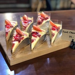สตรอเบอร์รี่ สวิลชีสพาย