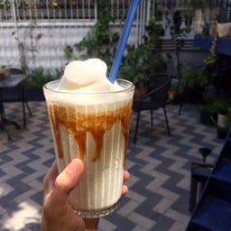 นมคาราเมล (ปั่น)