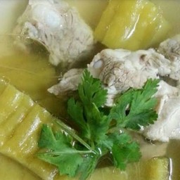 ต้มมะระหมูตุ๋นยาจีน