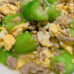 ข้าวราดผัดบวบ