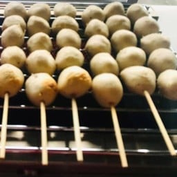 ลูกชิ้นเอ็นหมู 4 ไม้ (20 ลูก)