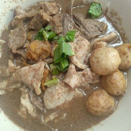 AU ก๋วยเตี๋ยวหมูน้ำตก รสเด็ดดดดด