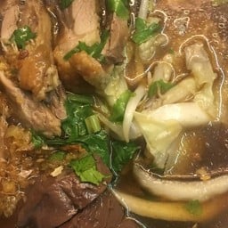 ร้านก๋วยเตี๋ยวเป็ด-ไก่ ข่วงสิงห์