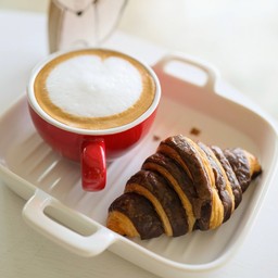 Red Fox Cafe ( วาฟเฟิลฮ่องกง & ไก่ทอดโอปป้า )