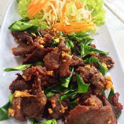 เนื้อทอดใบมะกรูด