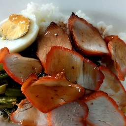 ข้าวหมูแดง