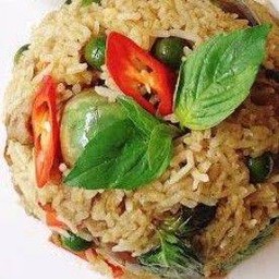 Green Curry Fried Rice With Chicken