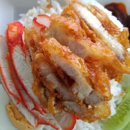 ข้าวหมูแดงหมูทอดธรรมดา