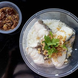 ข้าวต้มปลากะพง+หมูบะเต็ง
