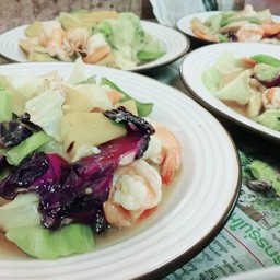 ผัดผักรวมกุ้ง