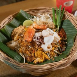 ร้านผัดไทยริมทาง