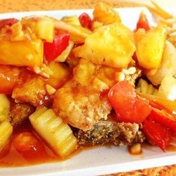 ผัดเปรี้ยวหวาน