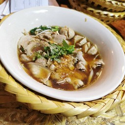 ก๋วยเตี๋ยวหมูสันคอ