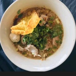 ก๋วยเตี๋ยวโบราณรั้วแดง