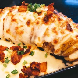 มันฝรั่งอบชีส เบคอนกรอบ