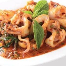 หมึกผัดพริกเผา ราดข้าว