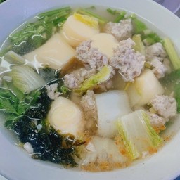 แกงจืดเต้าหู้หมูสับ ผักกาดขาว