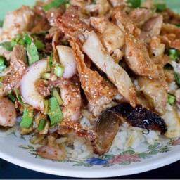 ข้าวยำแซ่บไก่อบ
