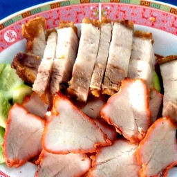 หมูกรอบ หมูแดง (กับข้าว)
