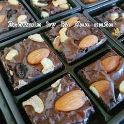 Ra Kaa cafe' (ระกาคาเฟ่) เบเกอรี่และเครื่องดื่ม พระองค์ขาว