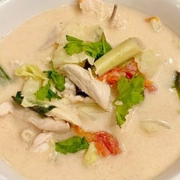 ต้มข่าไก่