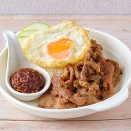 หมูทอดสำเพ็ง ถนนแจ้งวัฒนะ