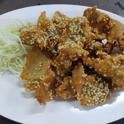 หมูสามชั้นทอดงา