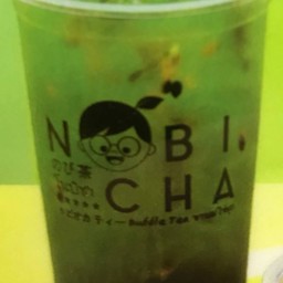 เสาวรส มรกต