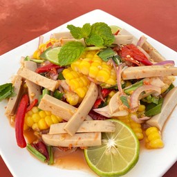ยำข้าวโพดหมูยอน้ำปลาร้า