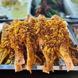 ปลาแดงทอดขมิ้น